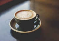 Warum Softdrinks und Energy Drinks Kaffee nie vom Thron stürzen werden
